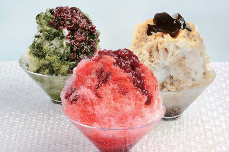 ふわっふわ！とこだわりのソース。待望の「ゆげやの夏氷」3種、今年もはじまりました［ゆげや萬久］