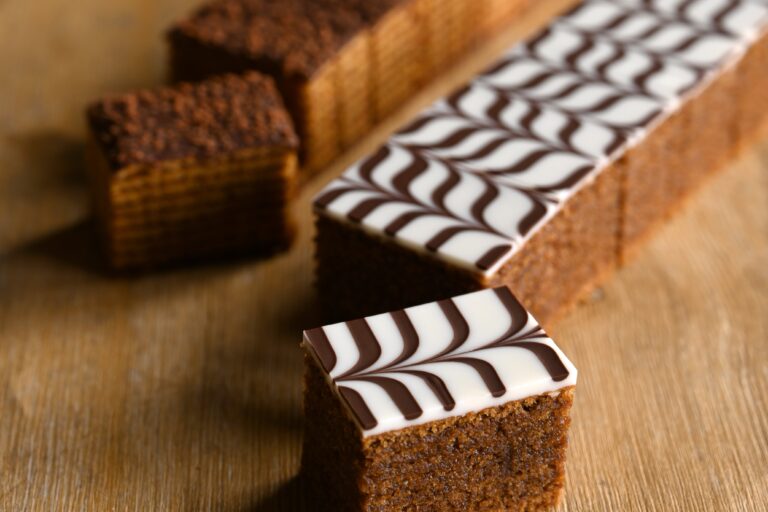 秋冬限定「ぶどうの木バウム 深煎り珈琲」販売開始！美味しさがつまった「ぶどうの木バウム」の魅力をご紹介します。