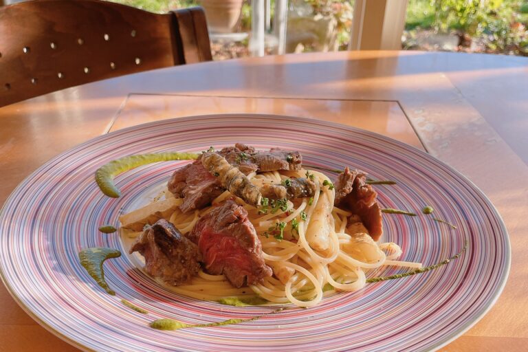 冬のおすすめ贅沢パスタが12/1スタート、やわらかお肉&ぶどうの木農園の旬野菜を満喫！